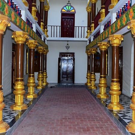 Chettinad Manor Hotel Kānādukāttān Exterior foto